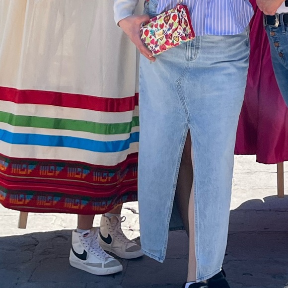 Aritzia Denim Forum 90s Maxi Jean Skirt - Picture 3 of 7